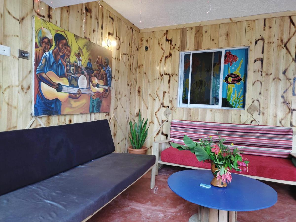 Hostel La Ballena Backpacker Las Galeras Dış mekan fotoğraf