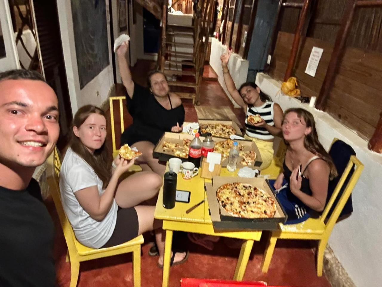 Hostel La Ballena Backpacker Las Galeras Dış mekan fotoğraf