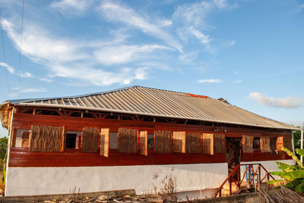 Hostel La Ballena Backpacker Las Galeras Dış mekan fotoğraf